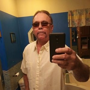 Meet your Posher, Tom